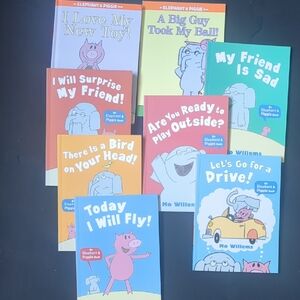 Elephant & Piggie Book Set by - Multicolor